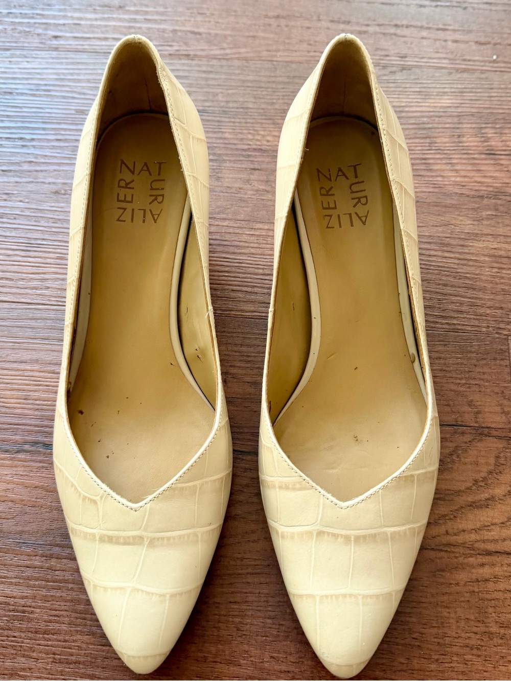 Naturalizer Cream Croc-Embossed Pointed Toe Pumps - 2 inches Heels